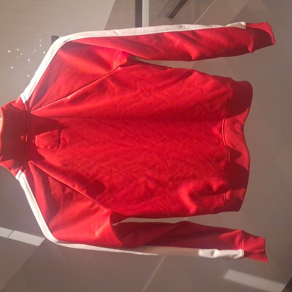 Red Abercrombie Zip Up - Picture 5 of 5